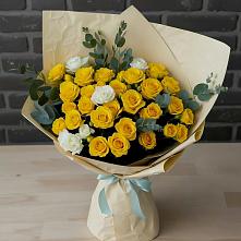 Букет цветов из:  Розы в Юсьва