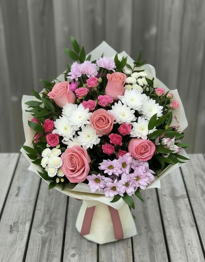Букет цветов из: Альстромерии, Гвоздики, Розы и Хризантемы в Юсьва