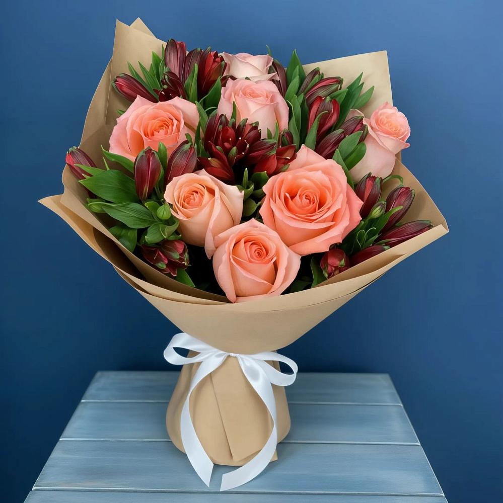 Букет цветов из: Розы и Альстромерии в Юсьва