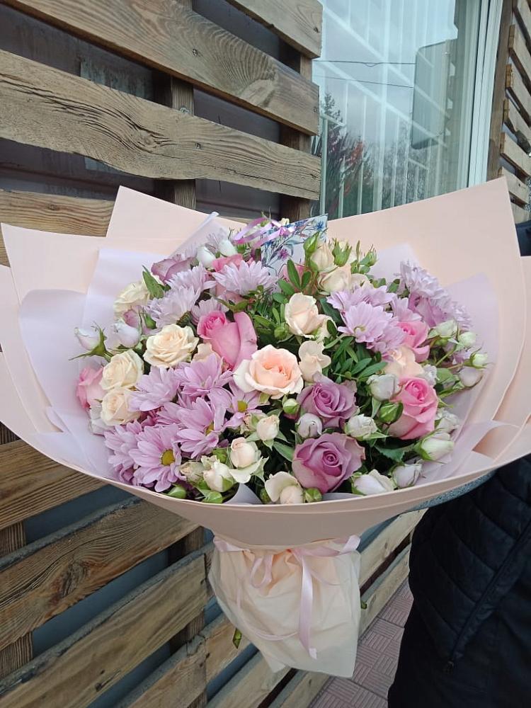 Букет цветов из: Розы и Хризантемы в Юсьва