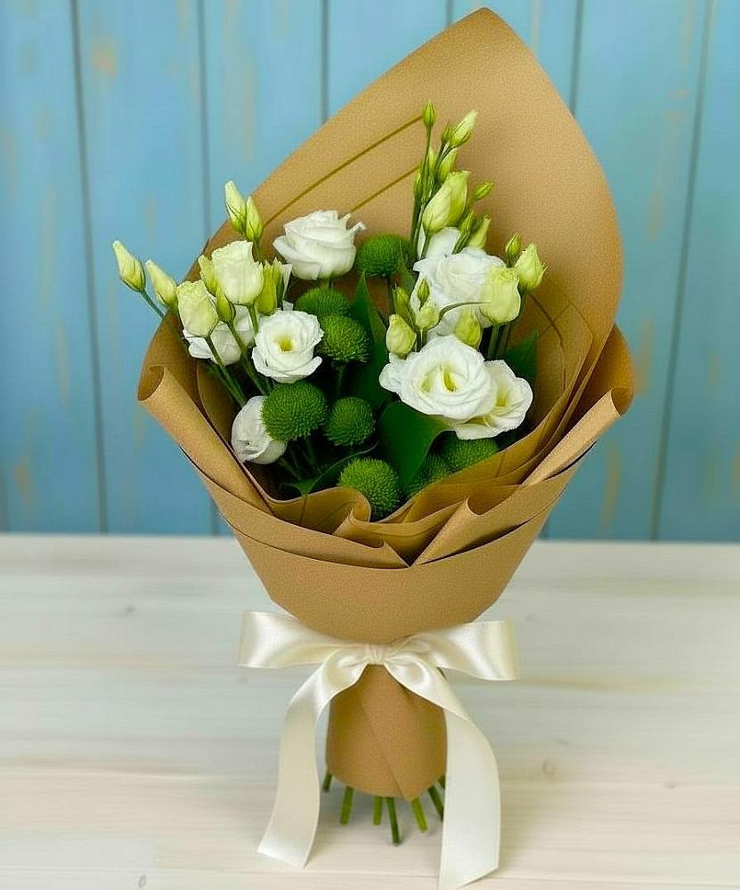 Букет цветов из: Хризантемы и Лизиантусы в Юсьва