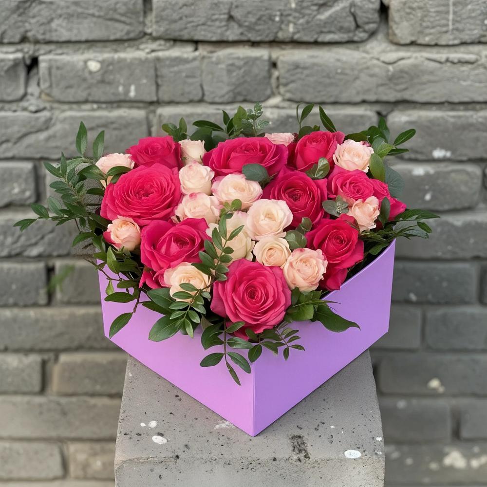Цветочная композиция из Розы в коробке в Юсьва