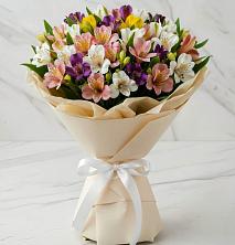 Букет цветов из:  Альстромерии в Юсьва