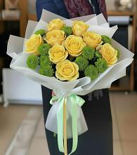 Букет цветов из:  Хризантемы и Розы в Юсьва
