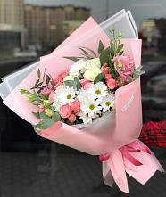 Букет цветов из:  Розы, Лизиантусы и Хризантемы в Юсьва