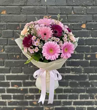 Букет цветов из:  Герберы и Хризантемы в Юсьва