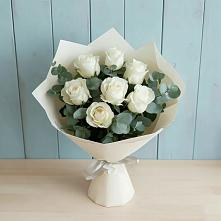 Букет Белые розы в Эвкалипте в Юсьва