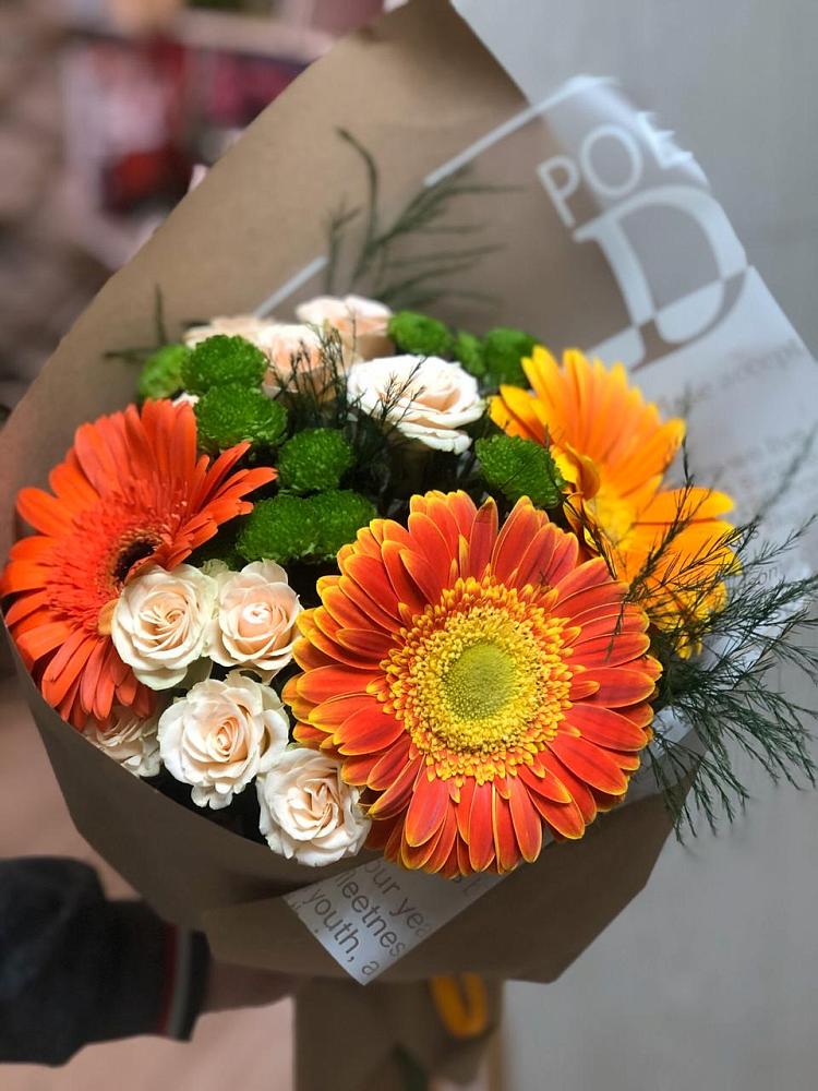 Букет цветов из: Герберы, Хризантемы и Розы в Юсьва