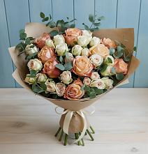 Букет цветов из:  Альстромерии и Розы в Юсьва