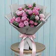 Букет цветов из:  Розы #REPLACE_PRED# Юсьва